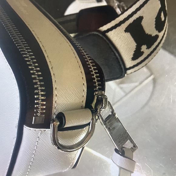 Marc Jacobs Small Snapshot Shoulder Bag - Picture 5 of 8